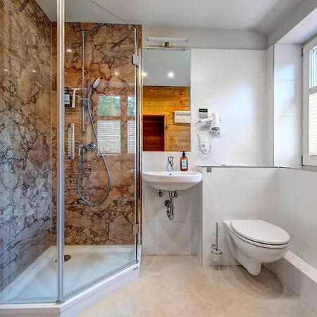 Duenenhaeuser Unserusedomde Ca80qm Mit Privater Sauna Und Kamin Parkplatz Direkt Am 9i3 Appartamento *